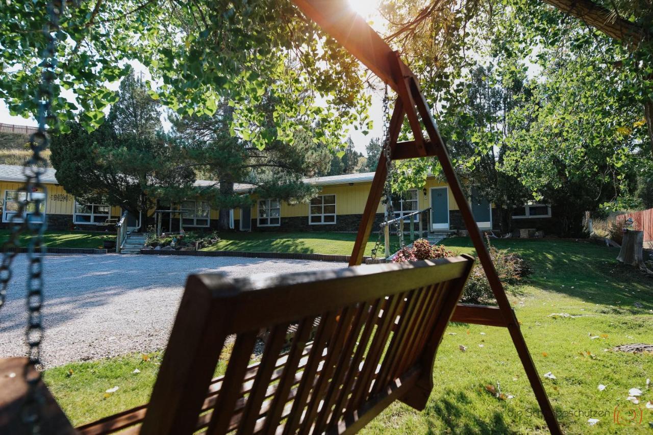 The Pines Country Inn Newcastle Exteriör bild